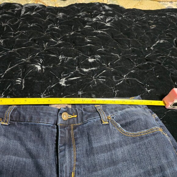 Chicos Ankle Jeans Embroidered Flowers Distressed Look, Boho - Picture 5 of 7